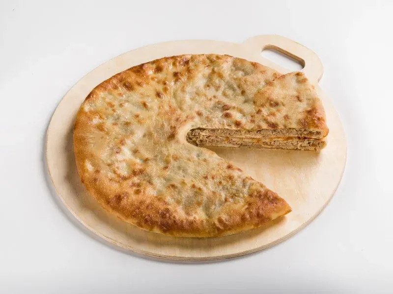 Осетинский постный пирог с капустой и грецким орехом, 1 кг